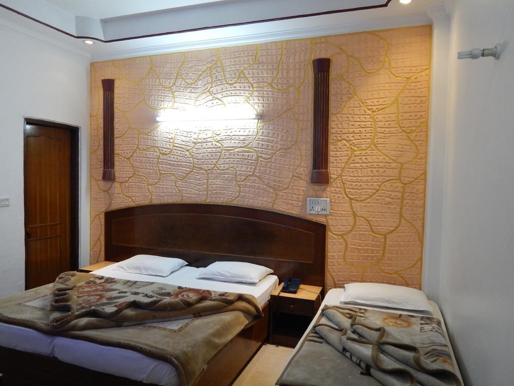 Airport Hotel Paradise International Yeni Delhi Oda fotoğraf