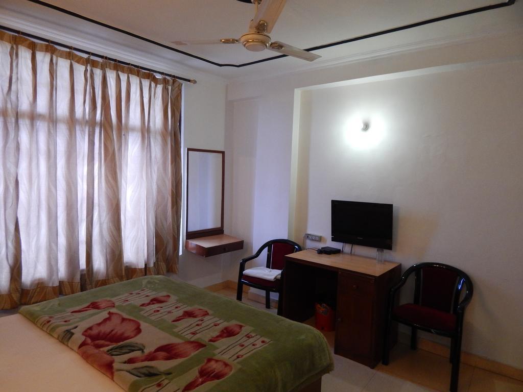 Airport Hotel Paradise International Yeni Delhi Oda fotoğraf
