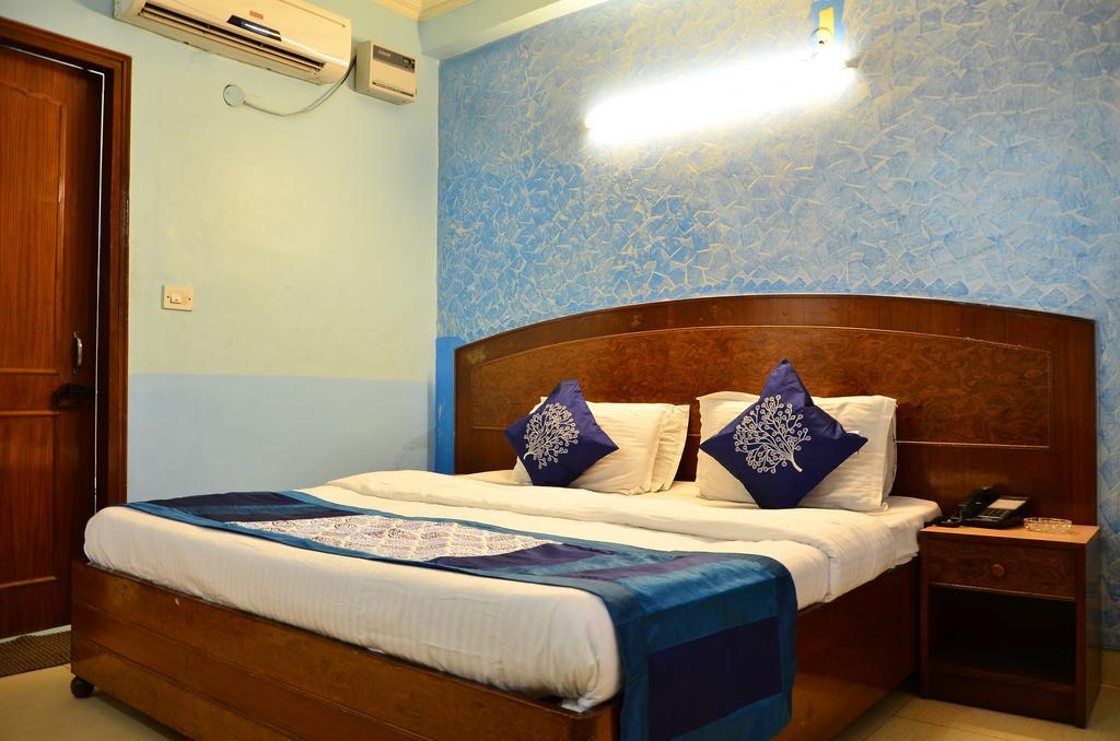 Airport Hotel Paradise International Yeni Delhi Oda fotoğraf